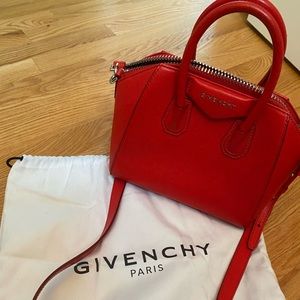 Givenchy Mini Antigona